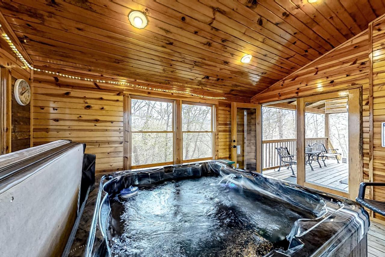 Mountain Lion'S Tales Villa Gatlinburg Eksteriør billede